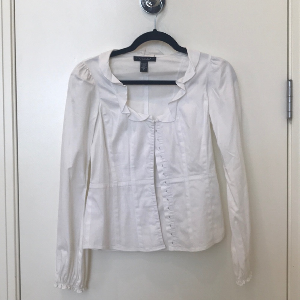Laundry blouse